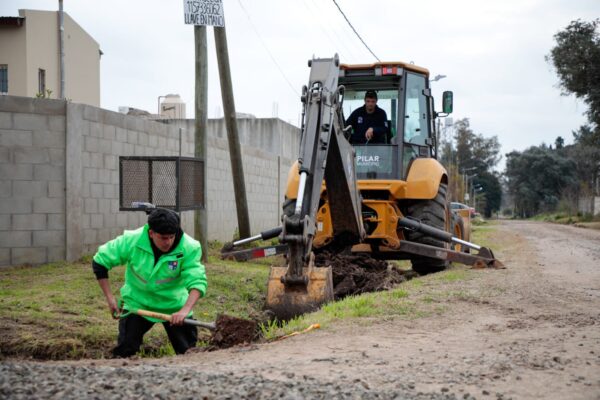 Tareas de limpieza en los barrios ante el alerta meteorológico