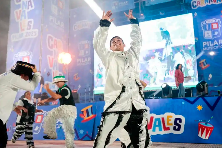 Llegan los carnavales a Pilar con tres noches de murgas, música y comparsas