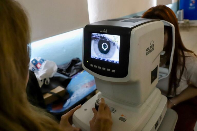 El municipio sigue fortaleciendo el aprendizaje de los chicos con «Ver Bien, Aprender Mejor»