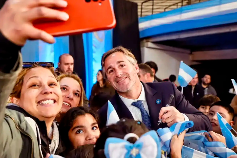 Achával, primero en imagen positiva entre jefes comunales del GBA