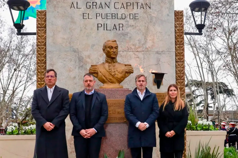 El Municipio homenajeó a San Martín con una jornada de historia y tradición en Pilar