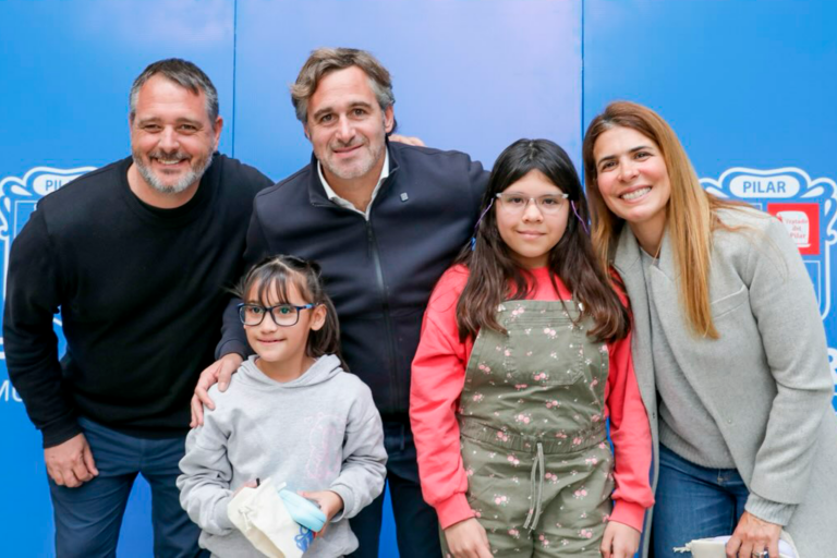 El Municipio entregó nuevos anteojos a niños y niñas de Peruzzotti