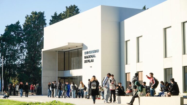 Hace tres años el sueño de la Universidad Nacional de Pilar se convertía en ley